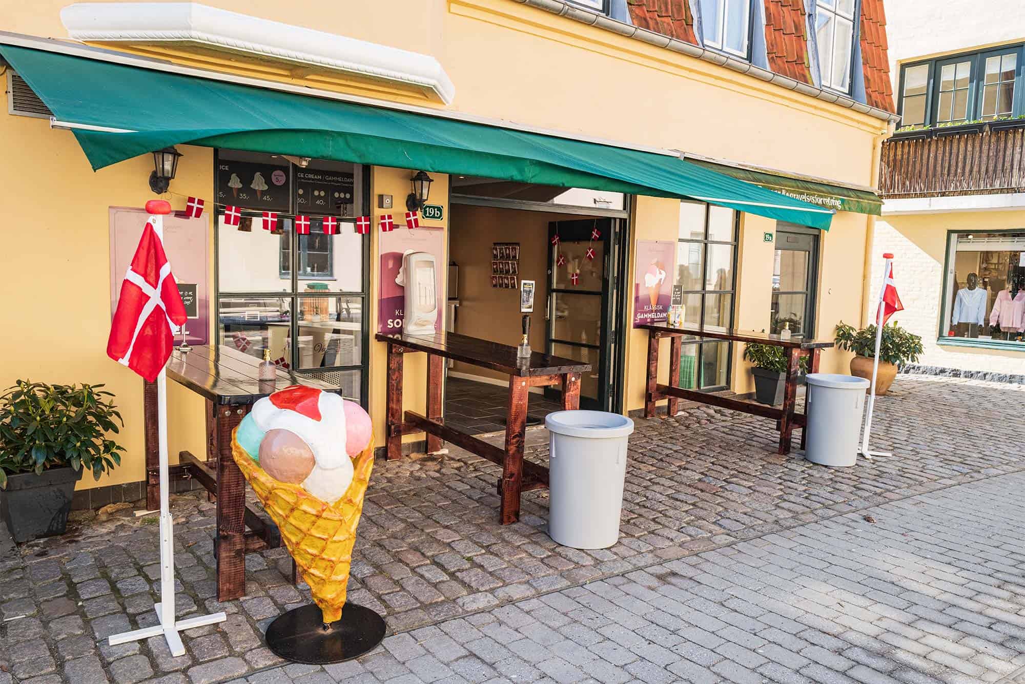 Så er der gang i vaffeljernet