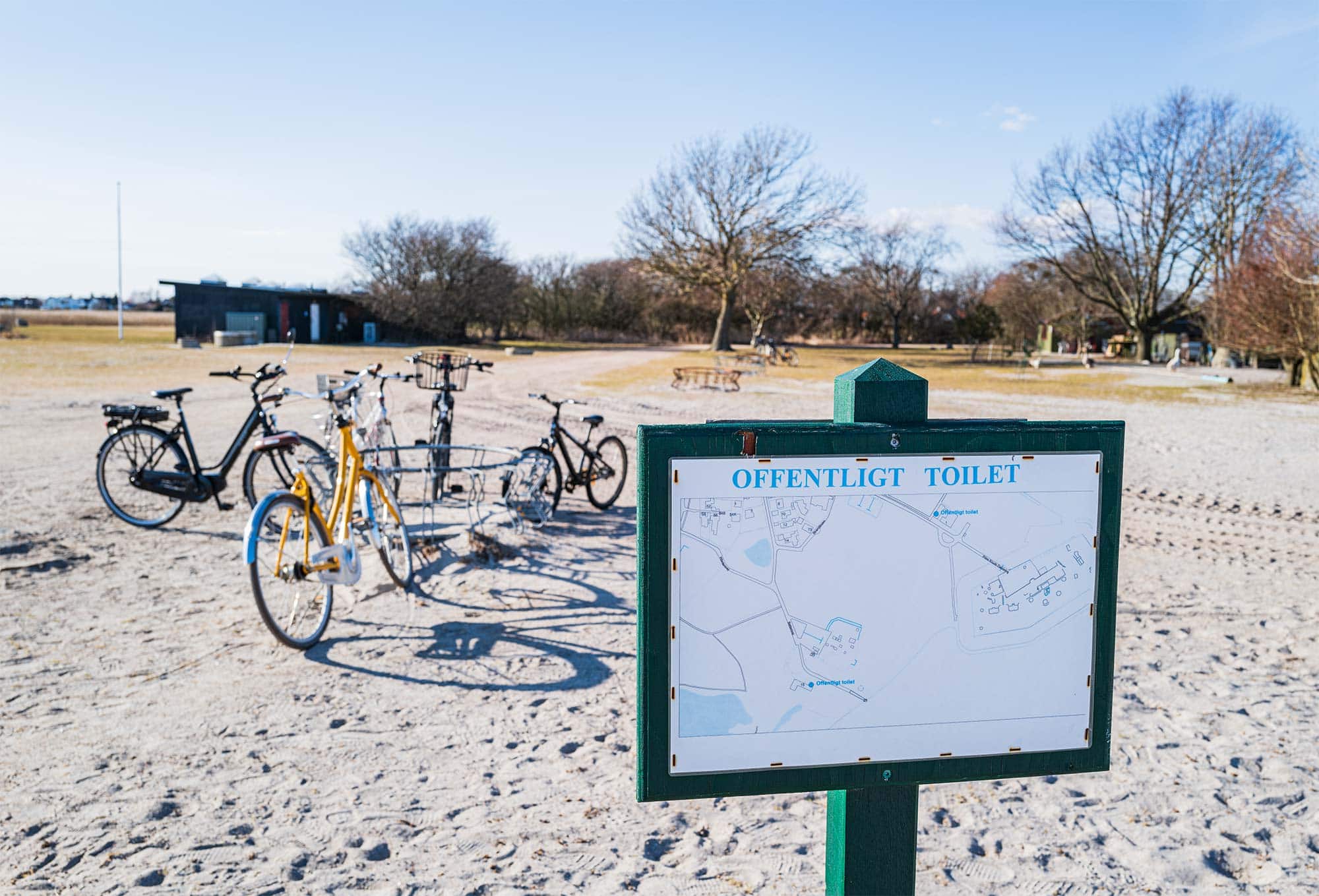 Toiletforhold langs Amarminoen