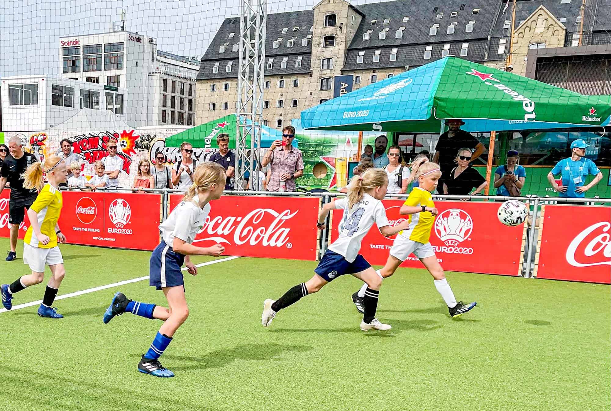 Amagerbørn i fodboldfest på Ofelia Plads