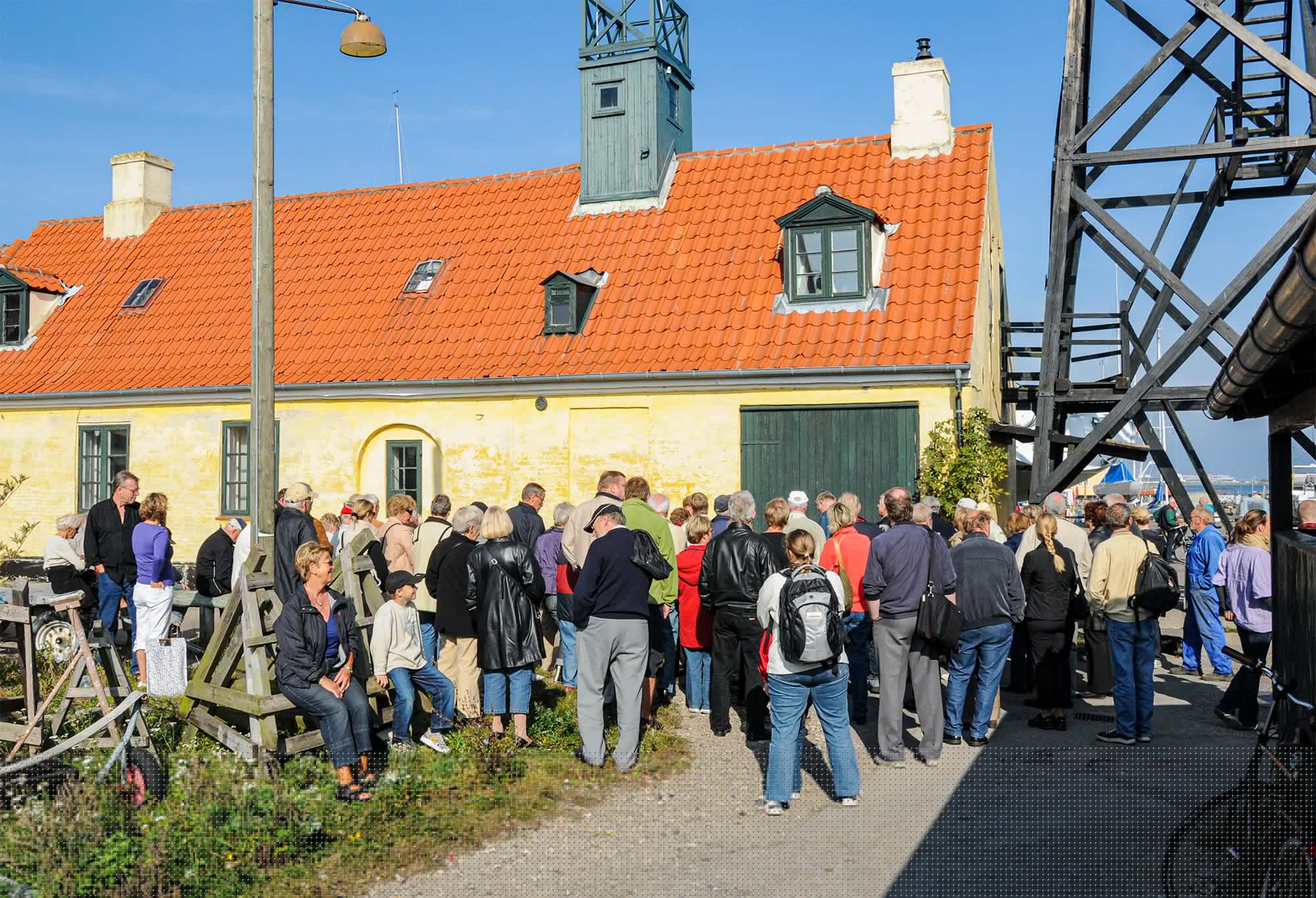 Ugens byvandringer