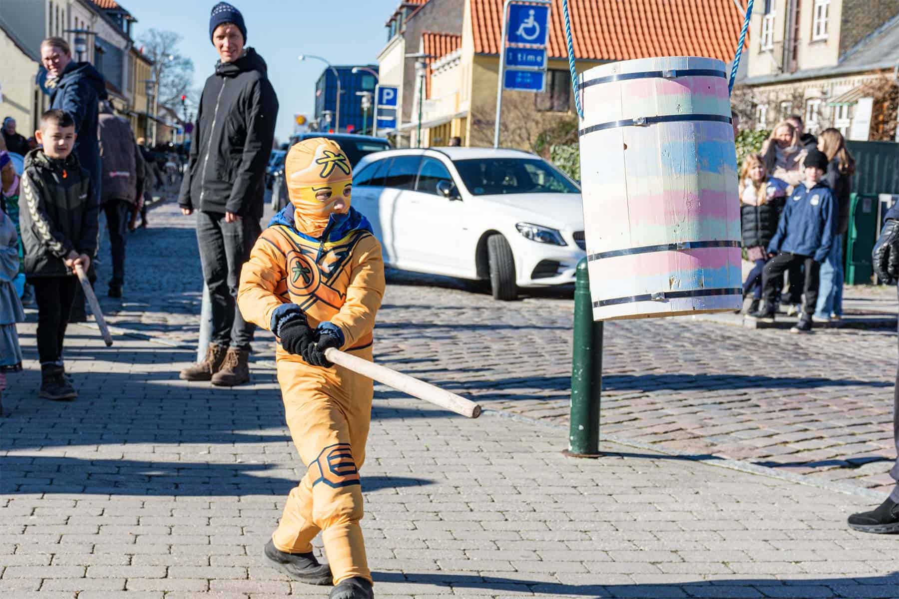 Tøndeslagning på Neels Torv
