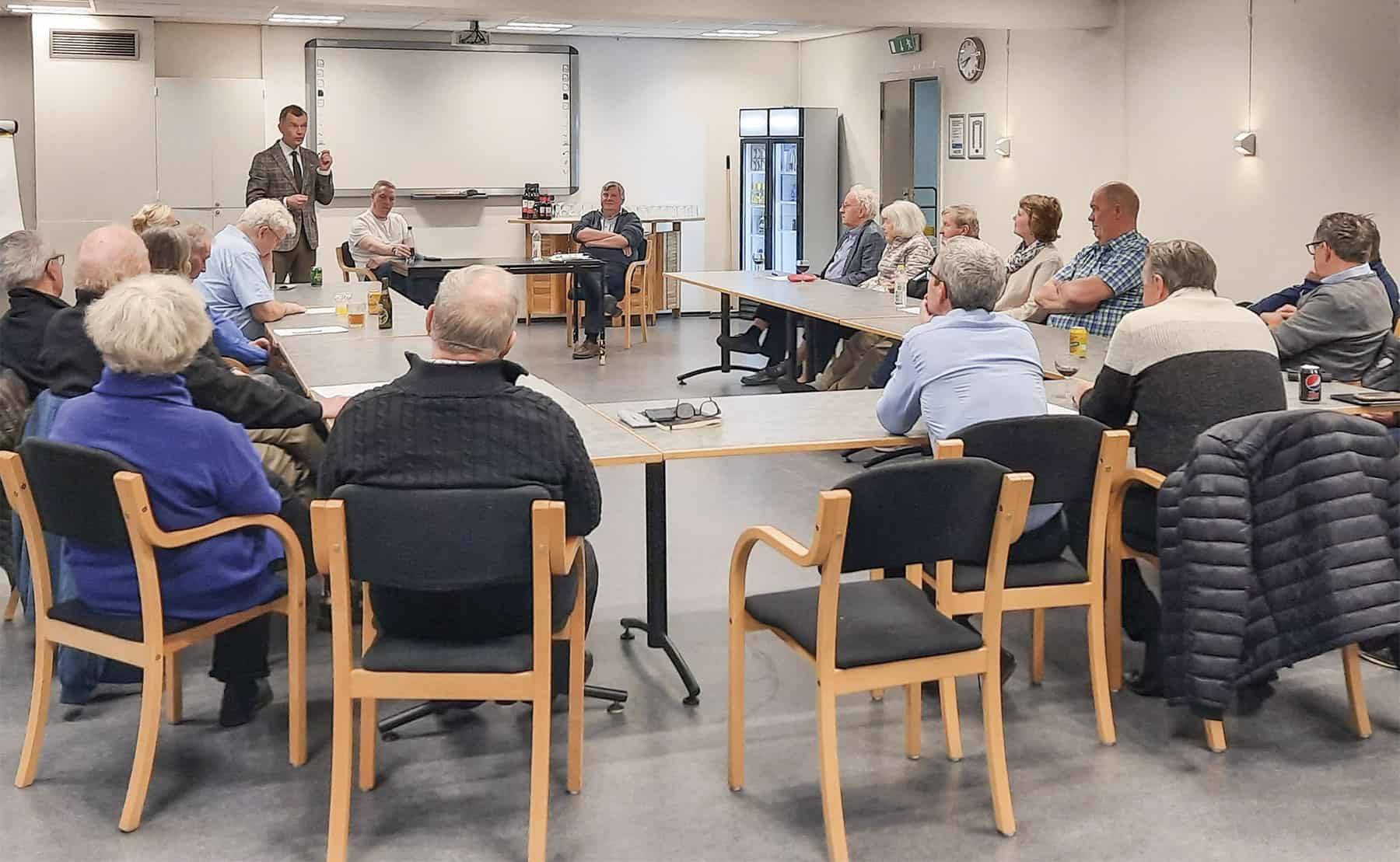 Lokal politiker bliver kandidat