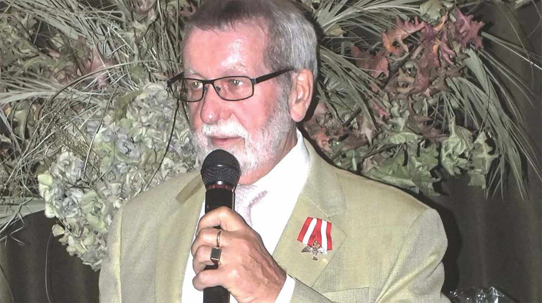 Mindeord: Richard Barth