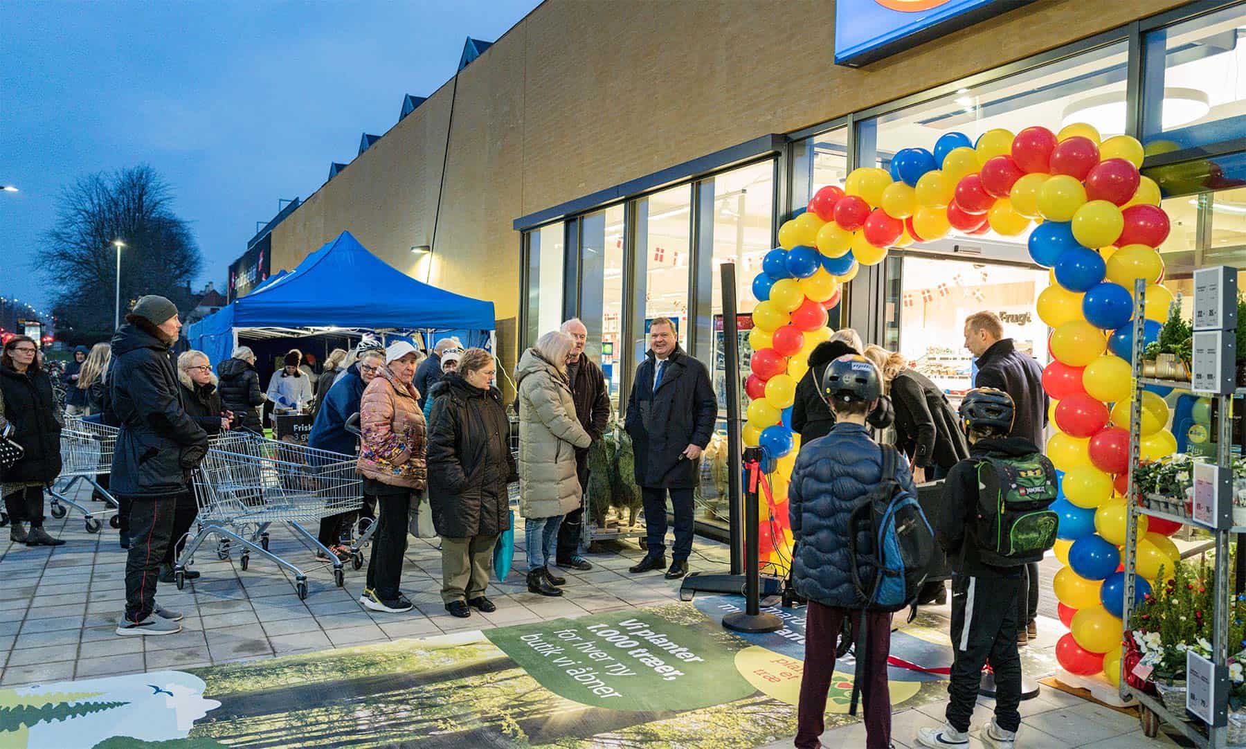 Dagligvarebutik åbnet