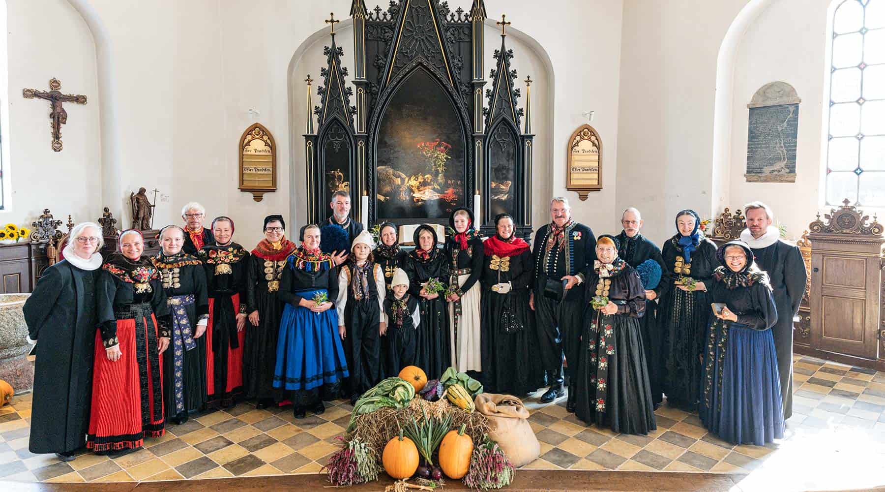 Høstgudstjeneste og museumsbesøg