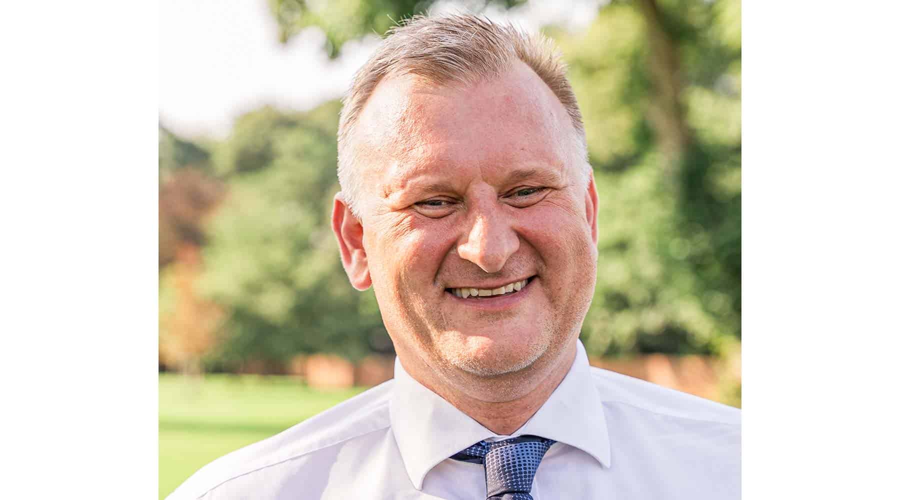 Lokal kandidat i øverste halvdel
