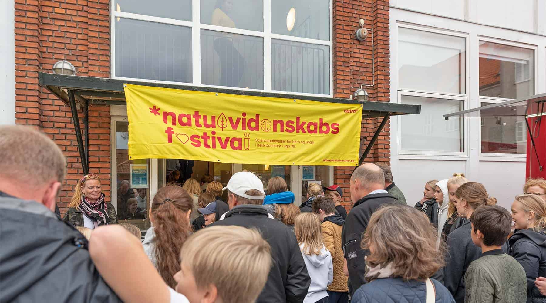 Skolerne skal ud i universet