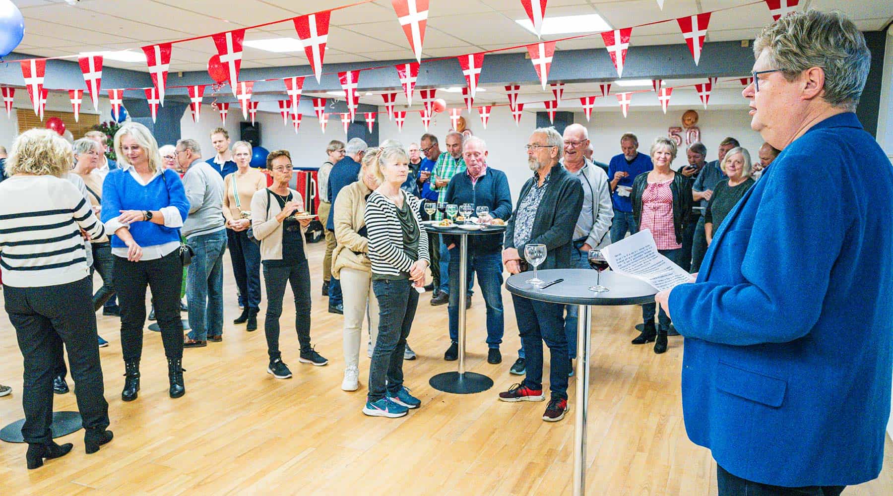 Festlig lørdag i Hollænderhallen
