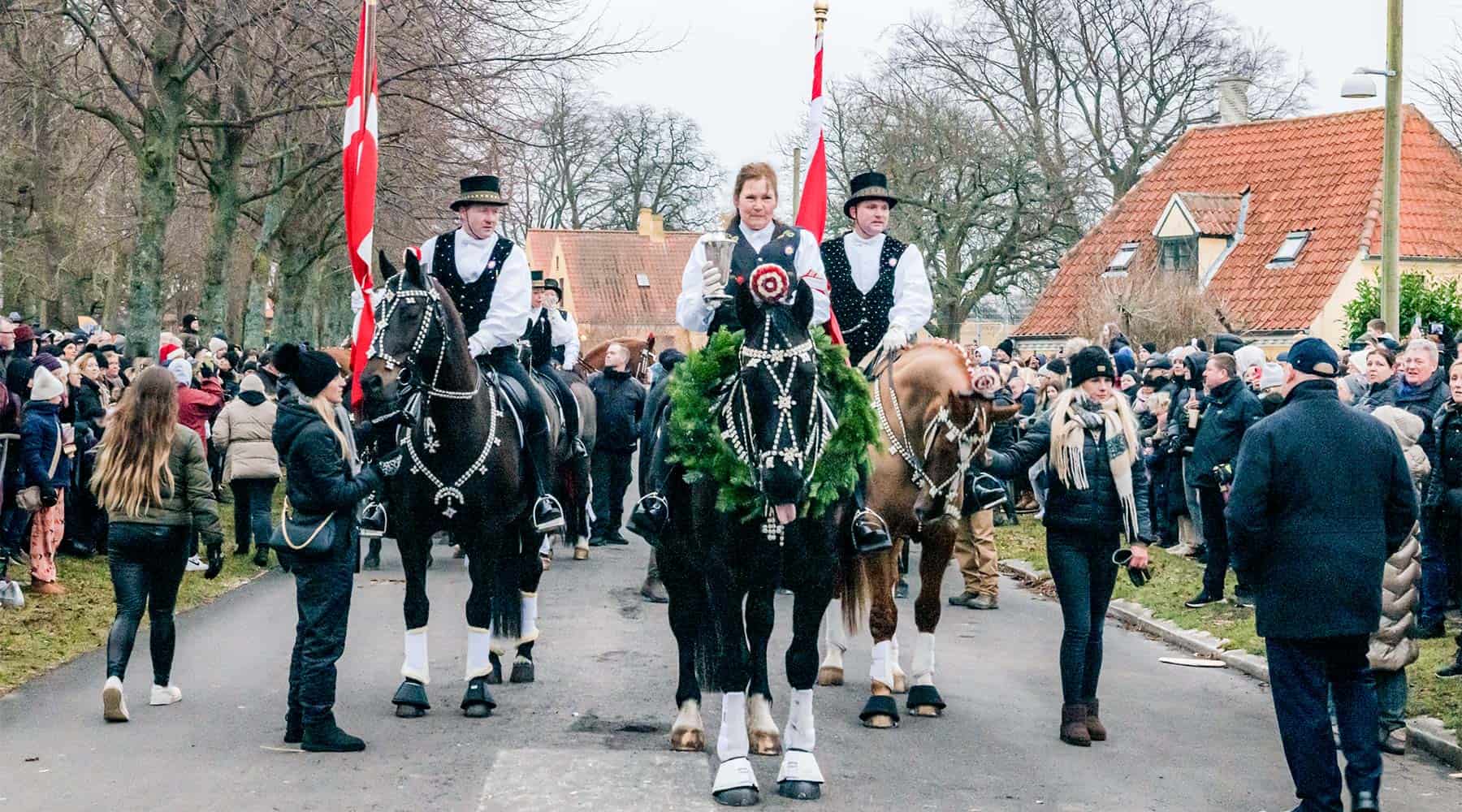 Farverig og festlig fastelavns-fejring