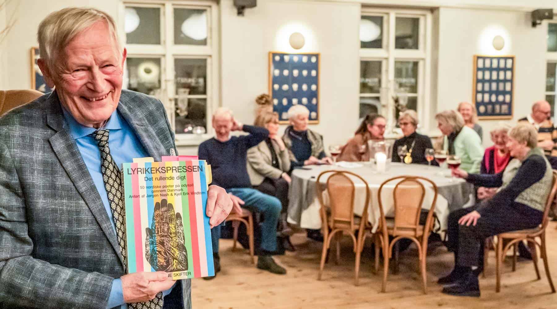 Ad poesiens uransagelige, smukke vej