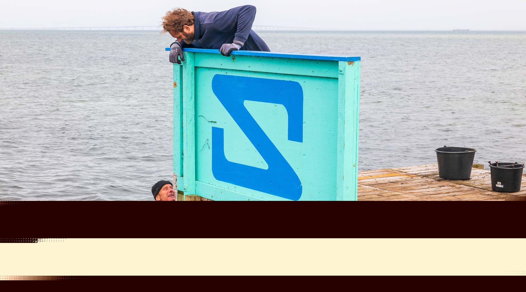Badebro på plads