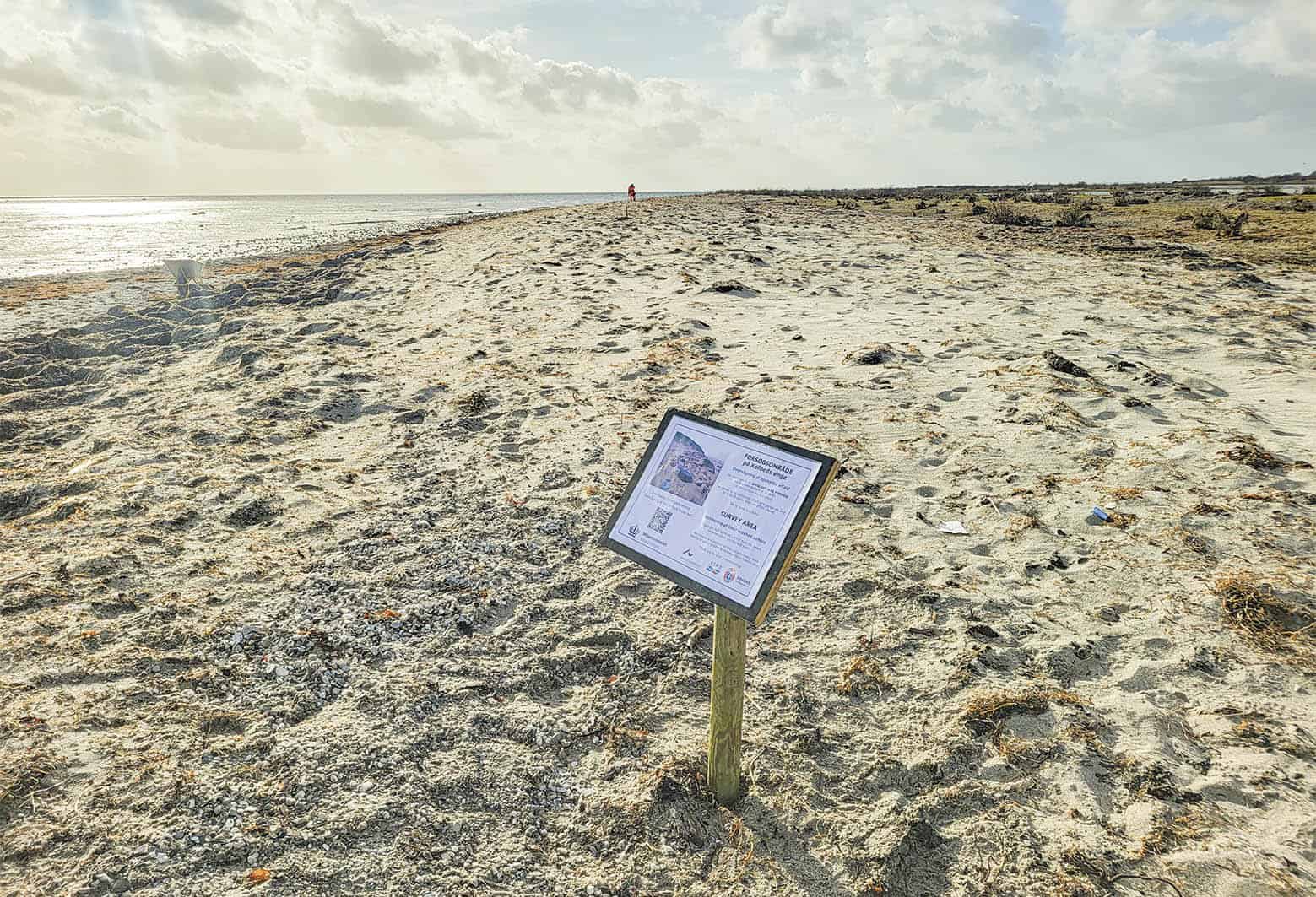 Overvågningsstrand – lad skraldet ligge