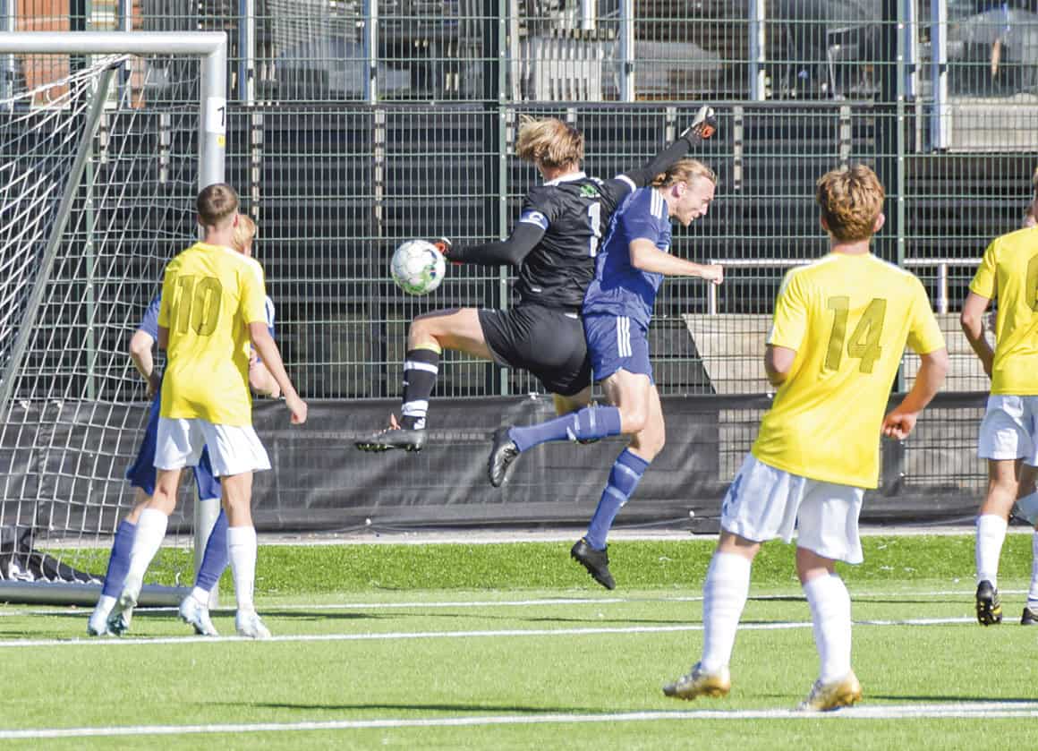Afbudsramt DB-hold taber til stærk modstander