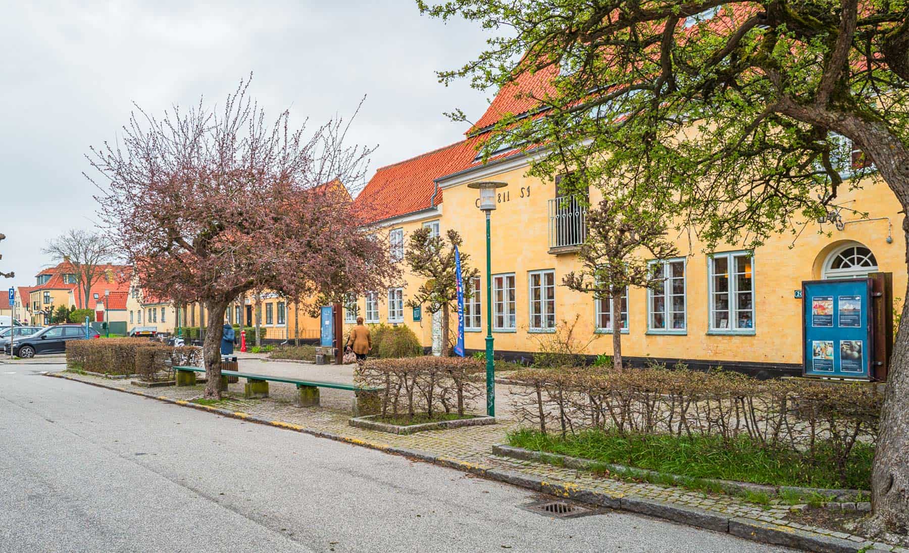 Biblioteket får nyt tag