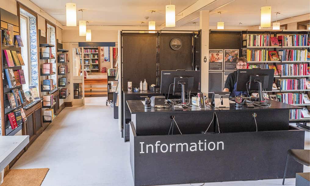 Handicaptoilet på vej til biblioteket