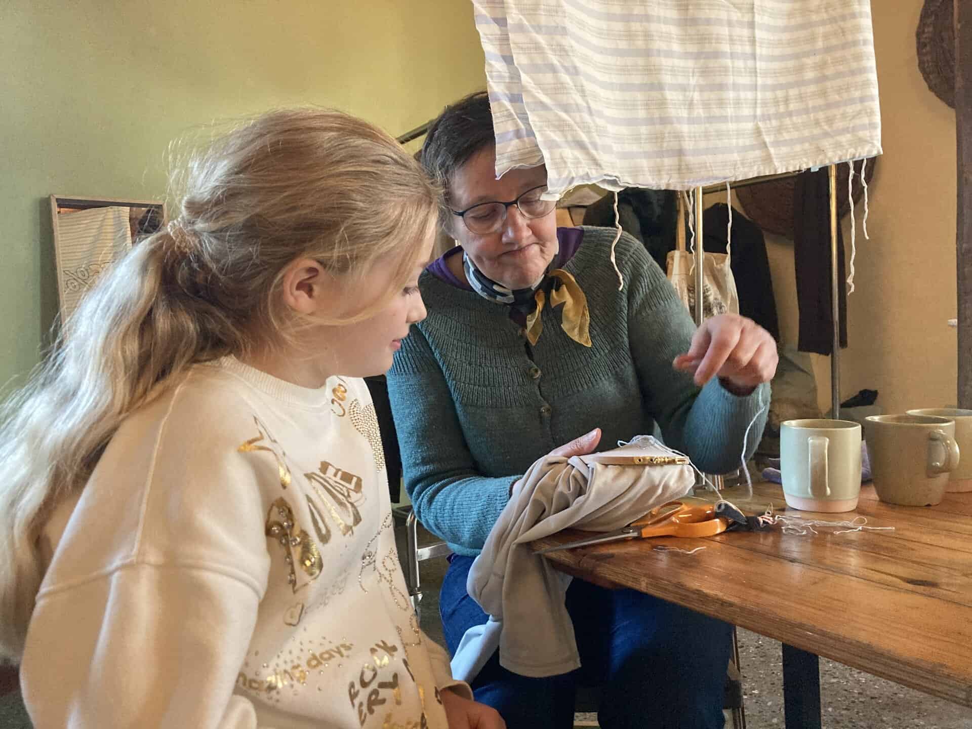 Repair Café Dragør rykkede ud af kommunen for at demonstrere bæredygtighed i praksis