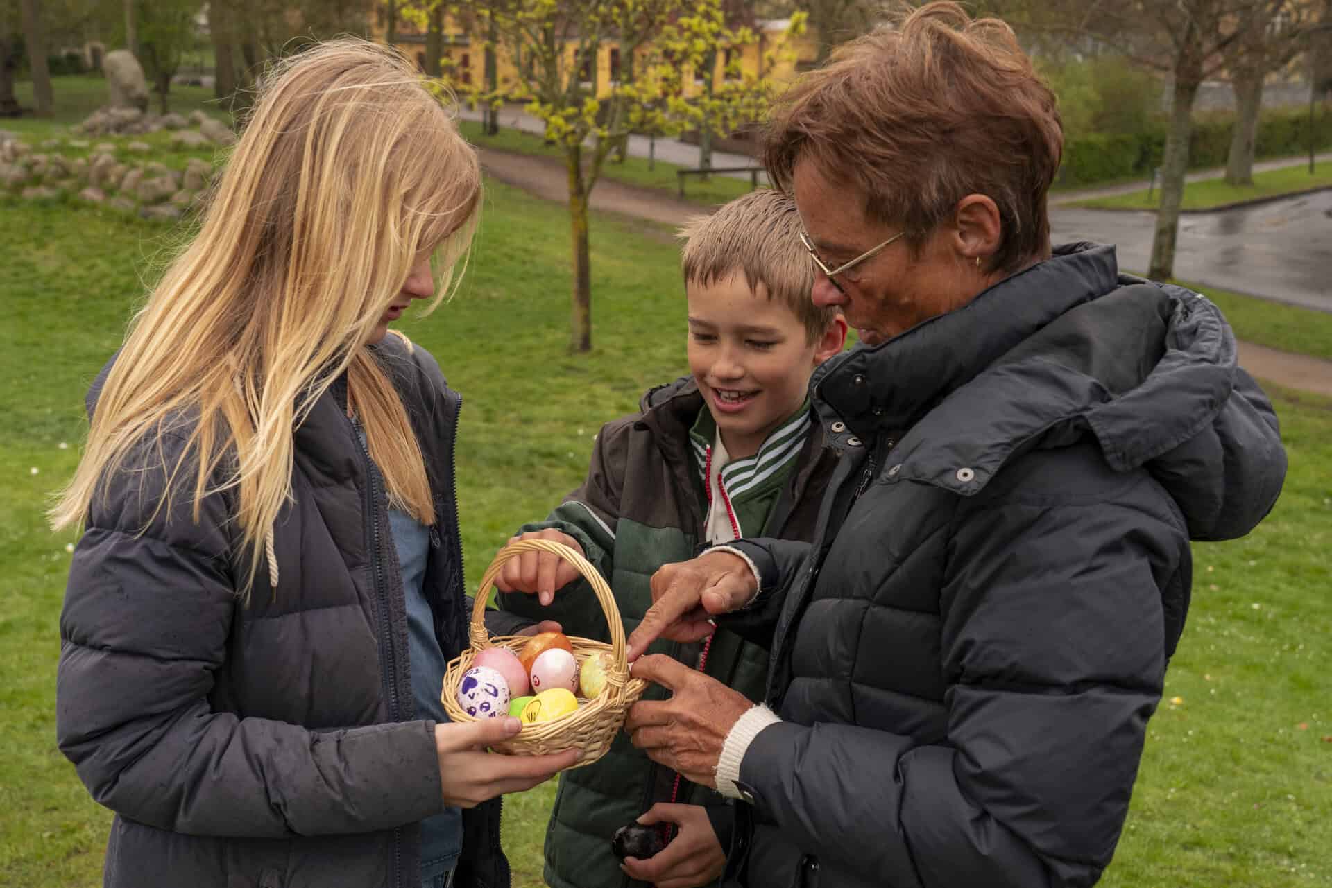 Traditionerne holdt stand i en grå påske