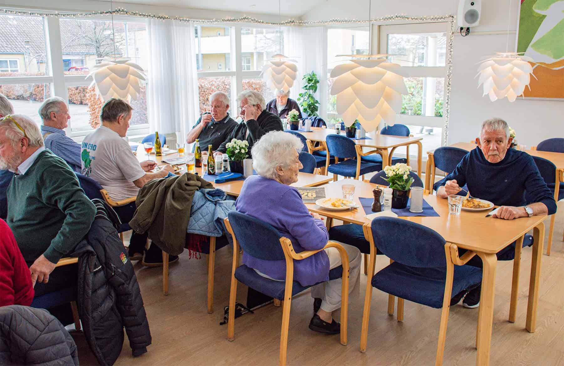 Heftig debat om ændringer i aktivitetshuset: »Vi skal ikke lægge os ud med de frivillige«