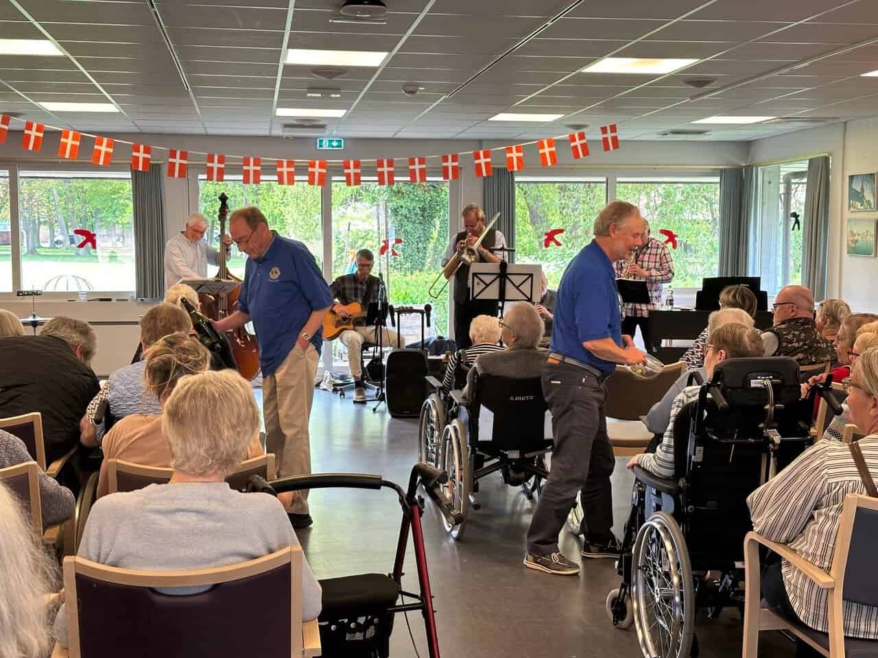 Musik og hygge på Enggården