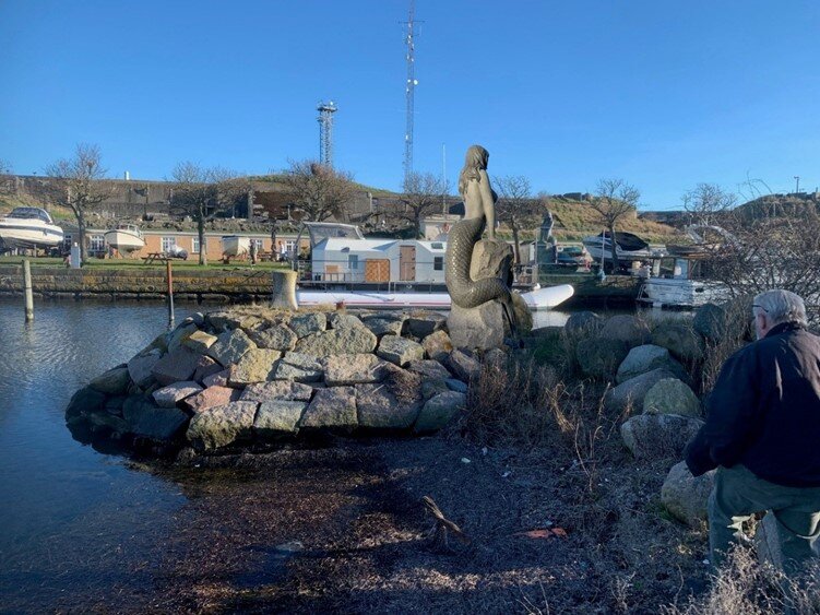 Endnu en lussing til Dragørs kæmpehavfrue