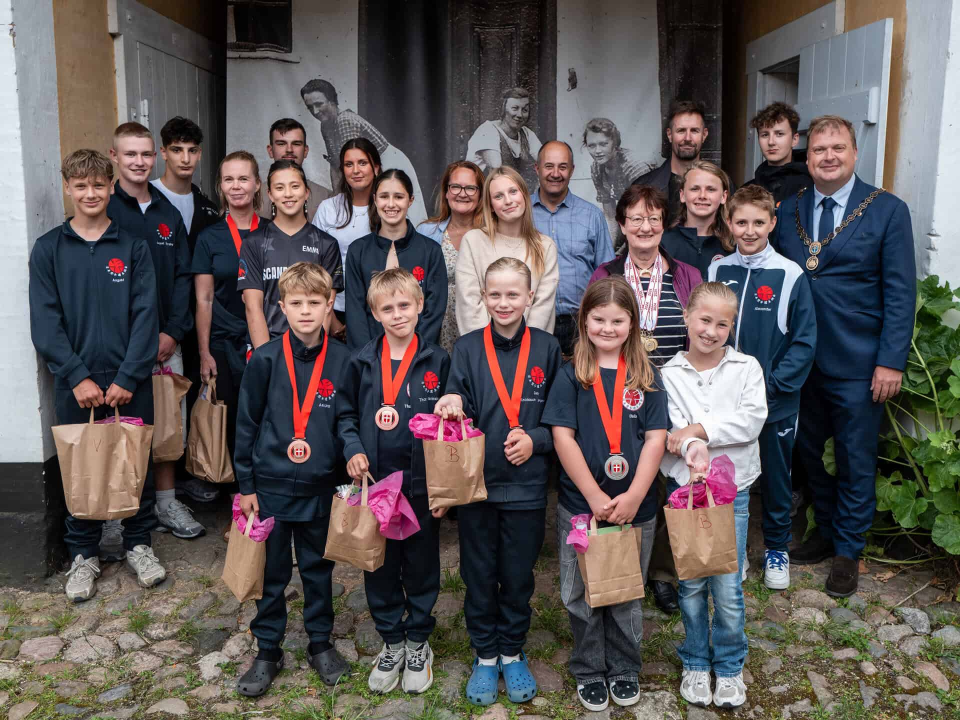 Lokale mestre hyldet ved festlig mesterskabsaften