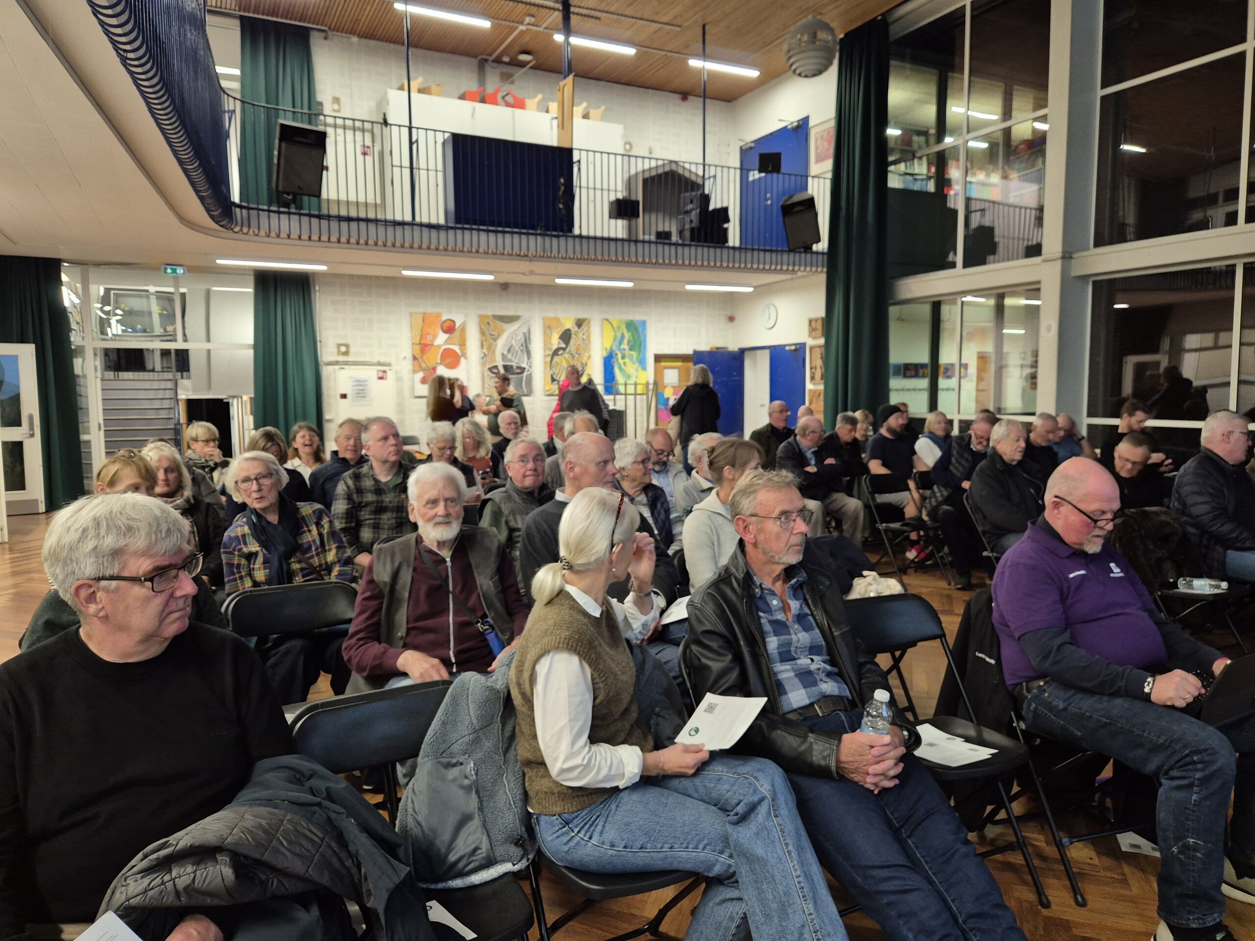 Politikere lover hård kurs mod lufthavnen