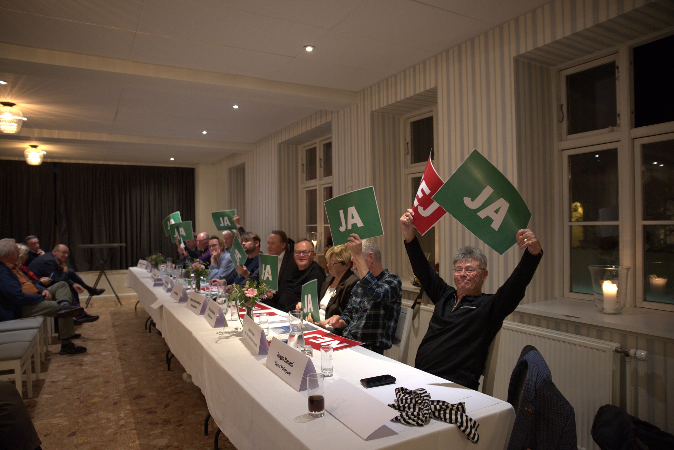 Erhvervslivet kaldte politikerne til debat