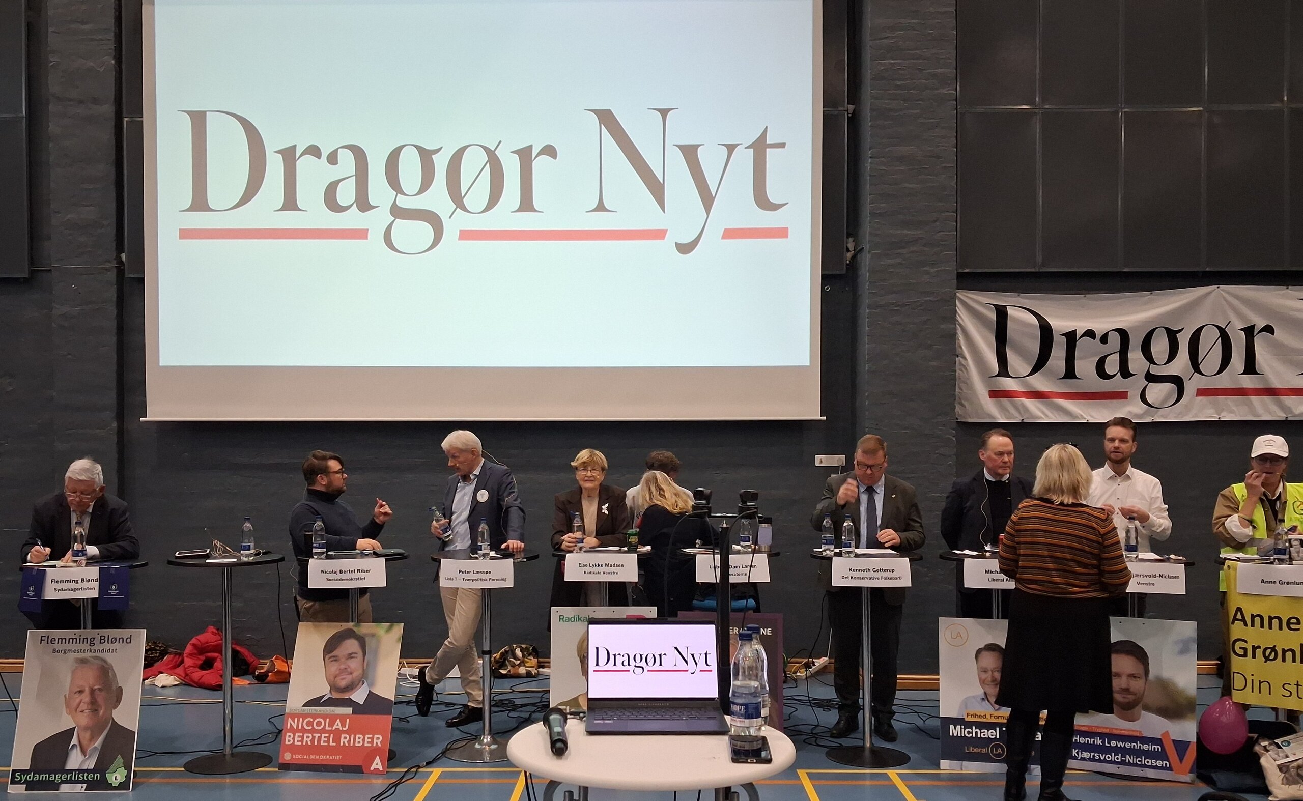 Så er spidskandidatdebatten i gang i Hollænderhallen