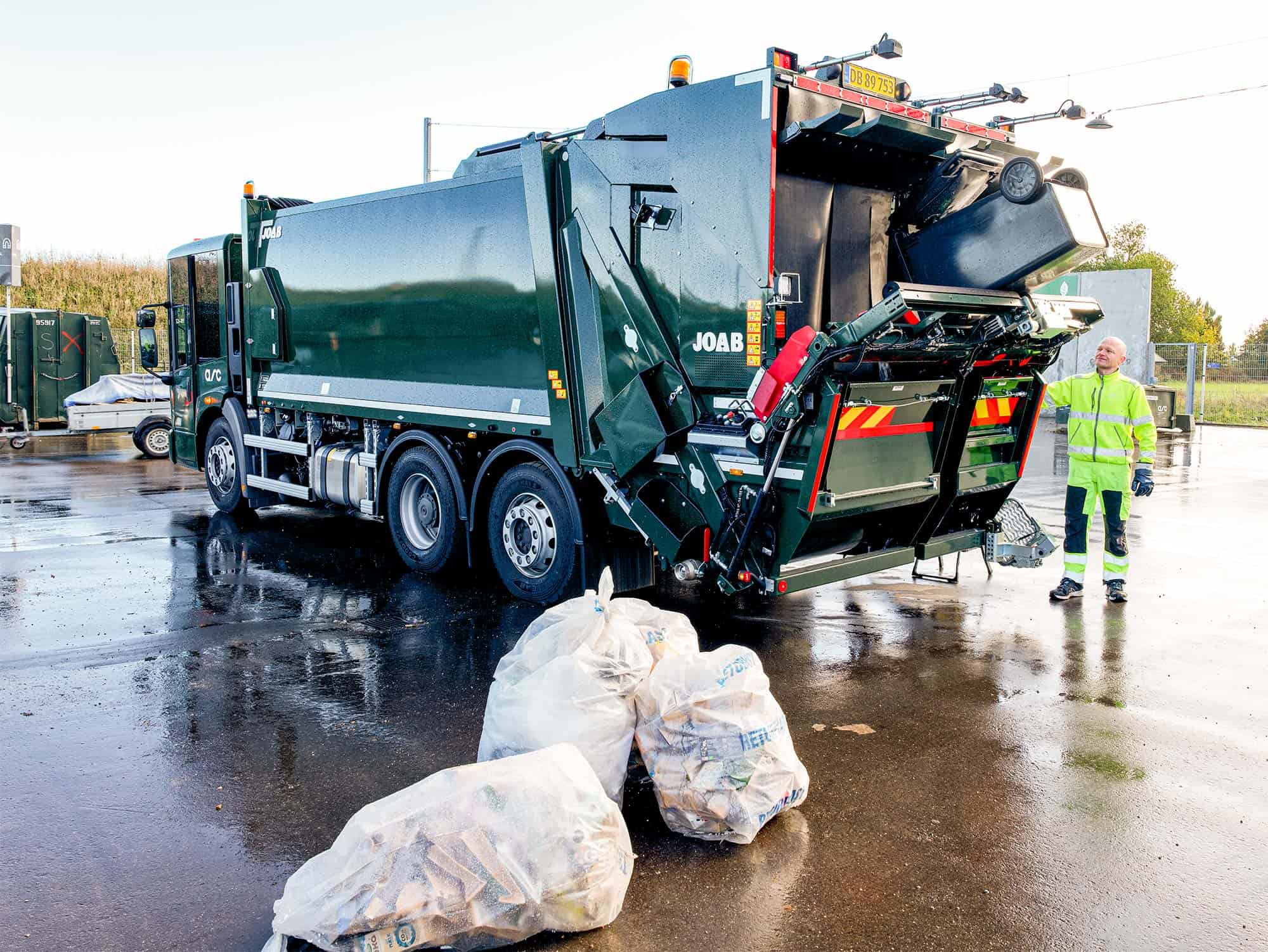 Over 4.000 skraldespande ikke tømt til tiden