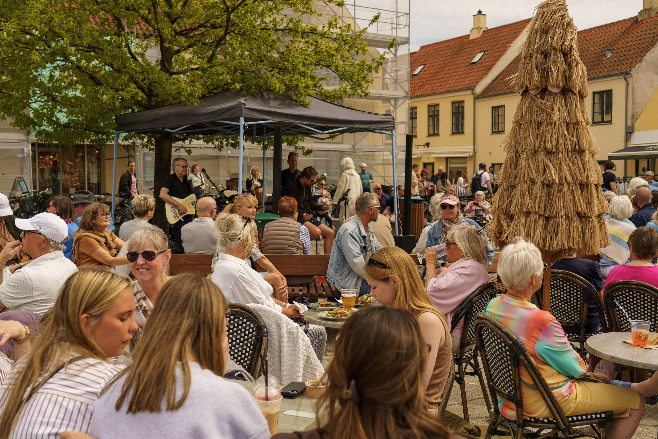 Torvedag i den gamle by