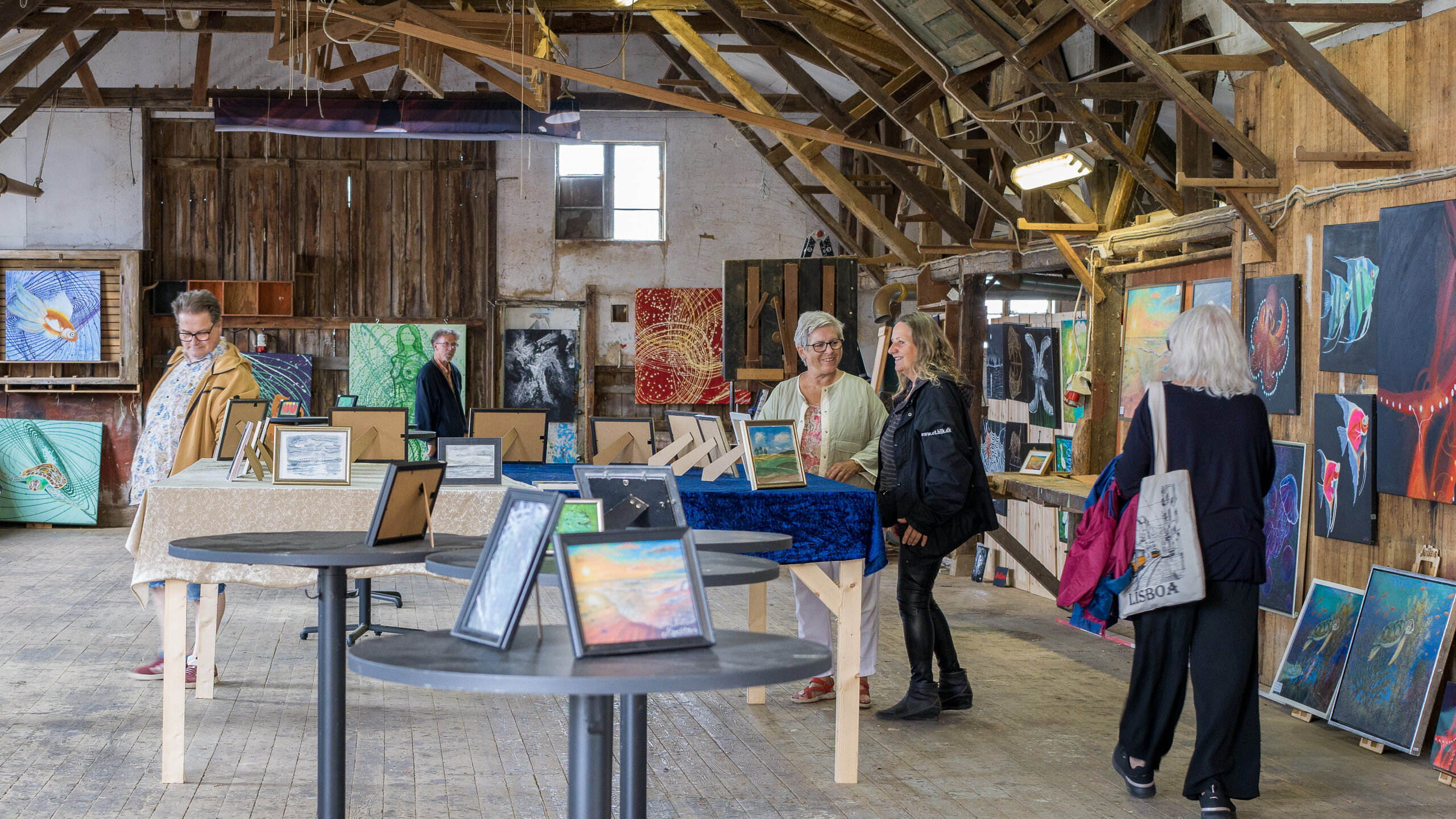 Kunst i den gamle værftsbygning